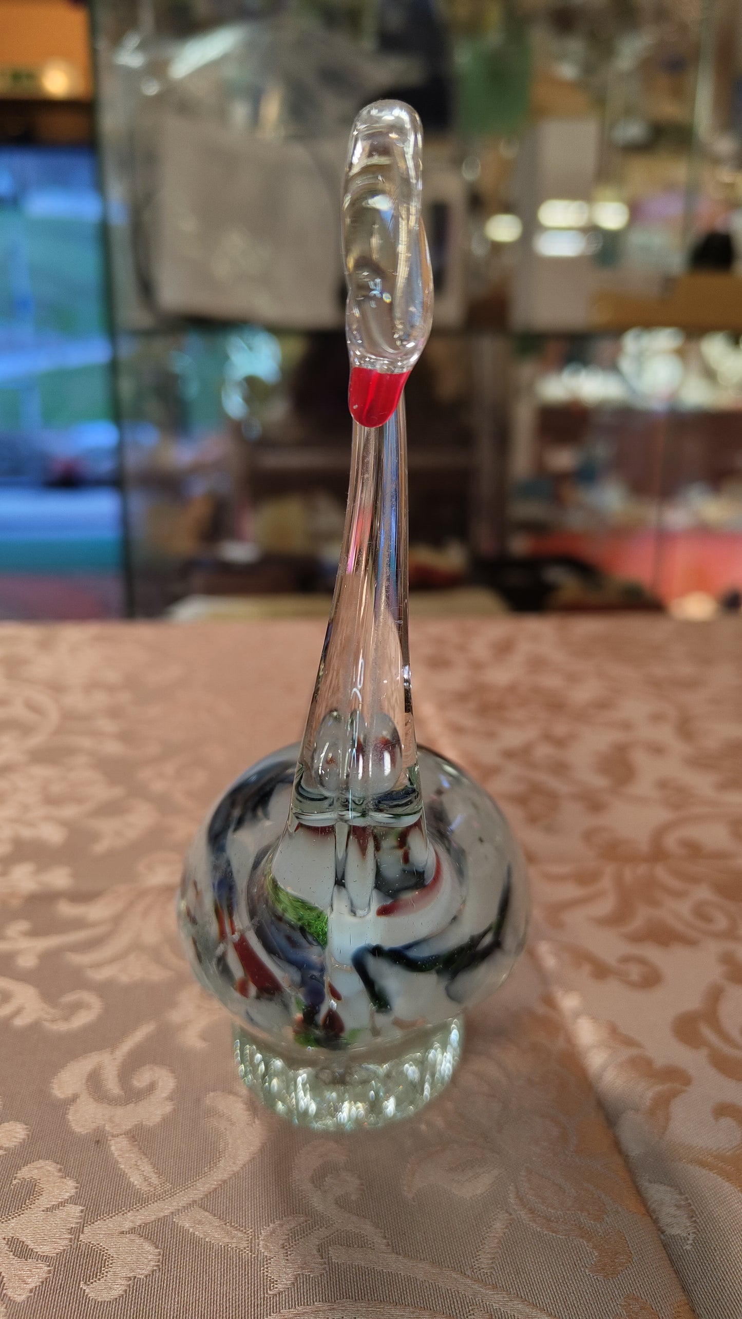 Cigno in vetro di Murano con interno bianco nero rosso e blu