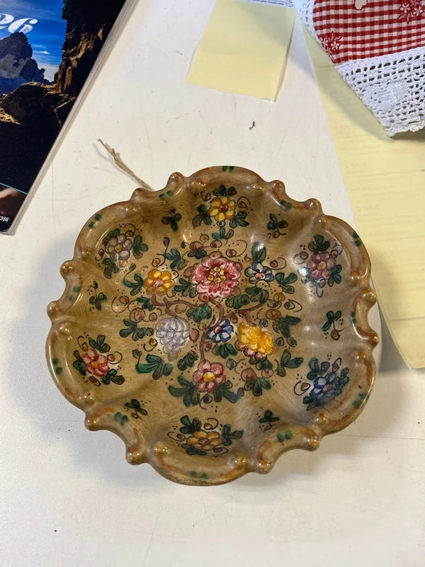 Coppetta ceramica C.A.F.F. Gubbio dipinta a mano