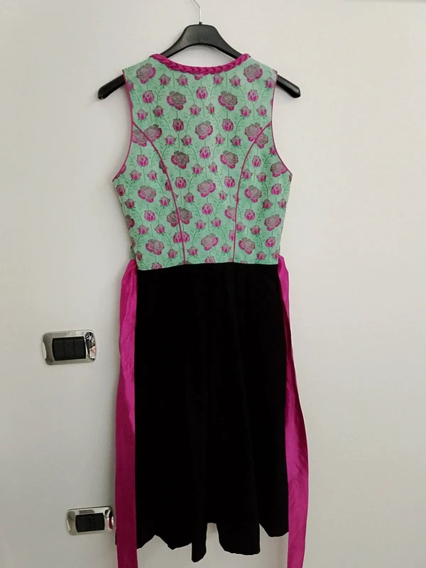 Vestito Tirolese Edelherz Con Grembiule Rosa Scuro S
