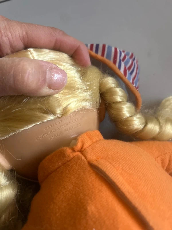 Bambola Uneeda Doll 2001