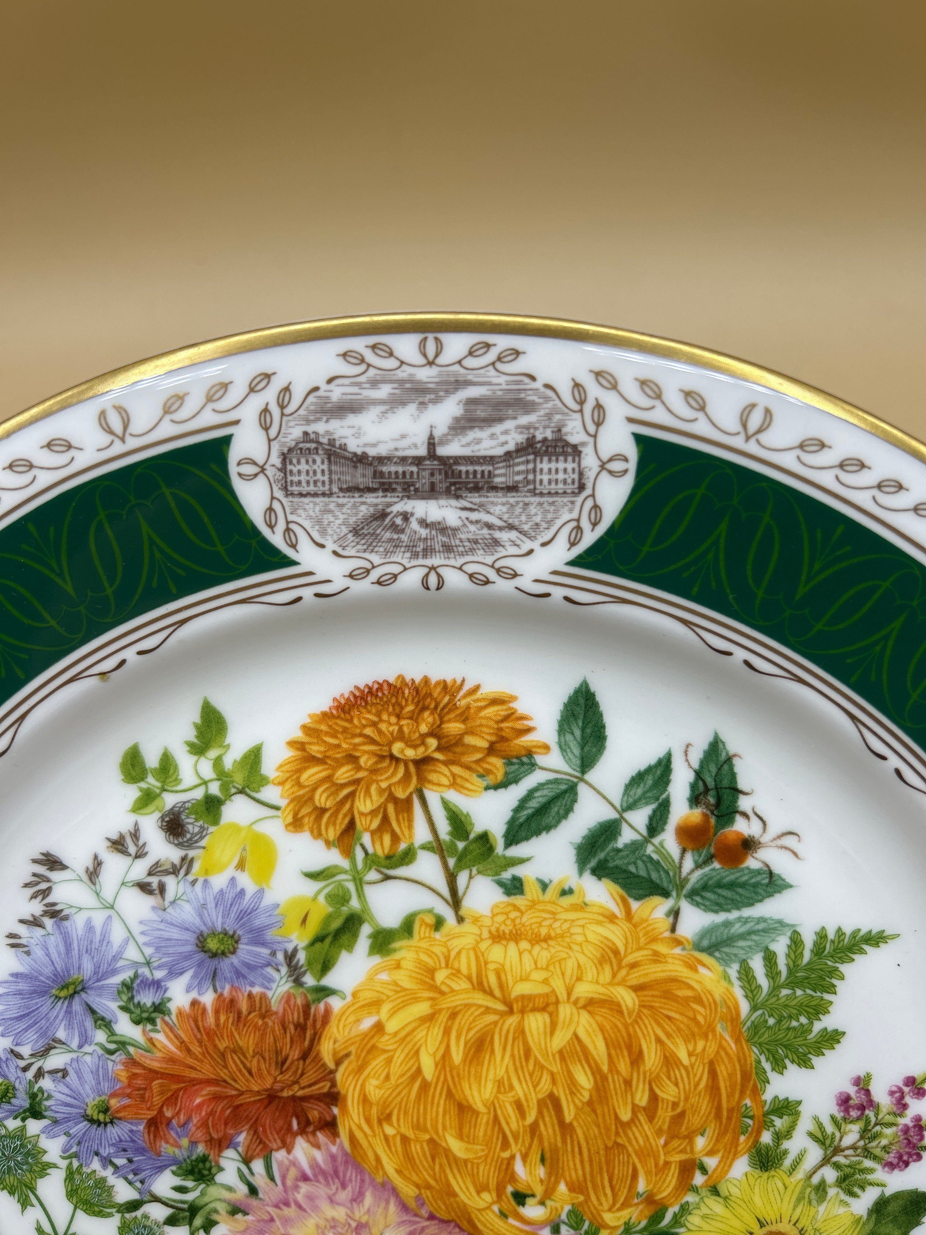 Piatto Da Collezione Della Royal Horticultural Society - The 1989 Chelsea Flower Show Plate  Royal Grafton