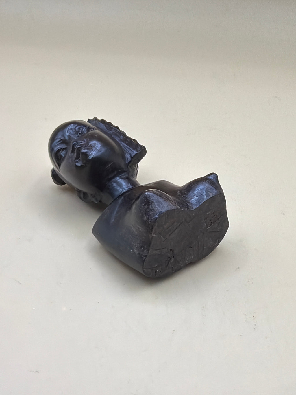 Busto Etnico Piccolo In Ebano