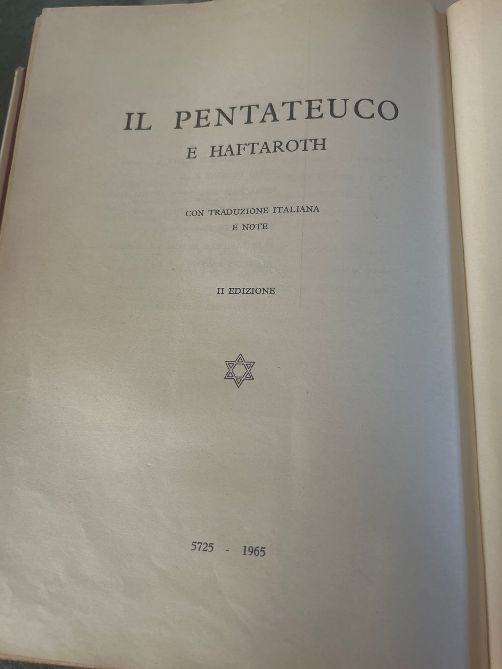 Il Pentateuco E Haftaroth 1960