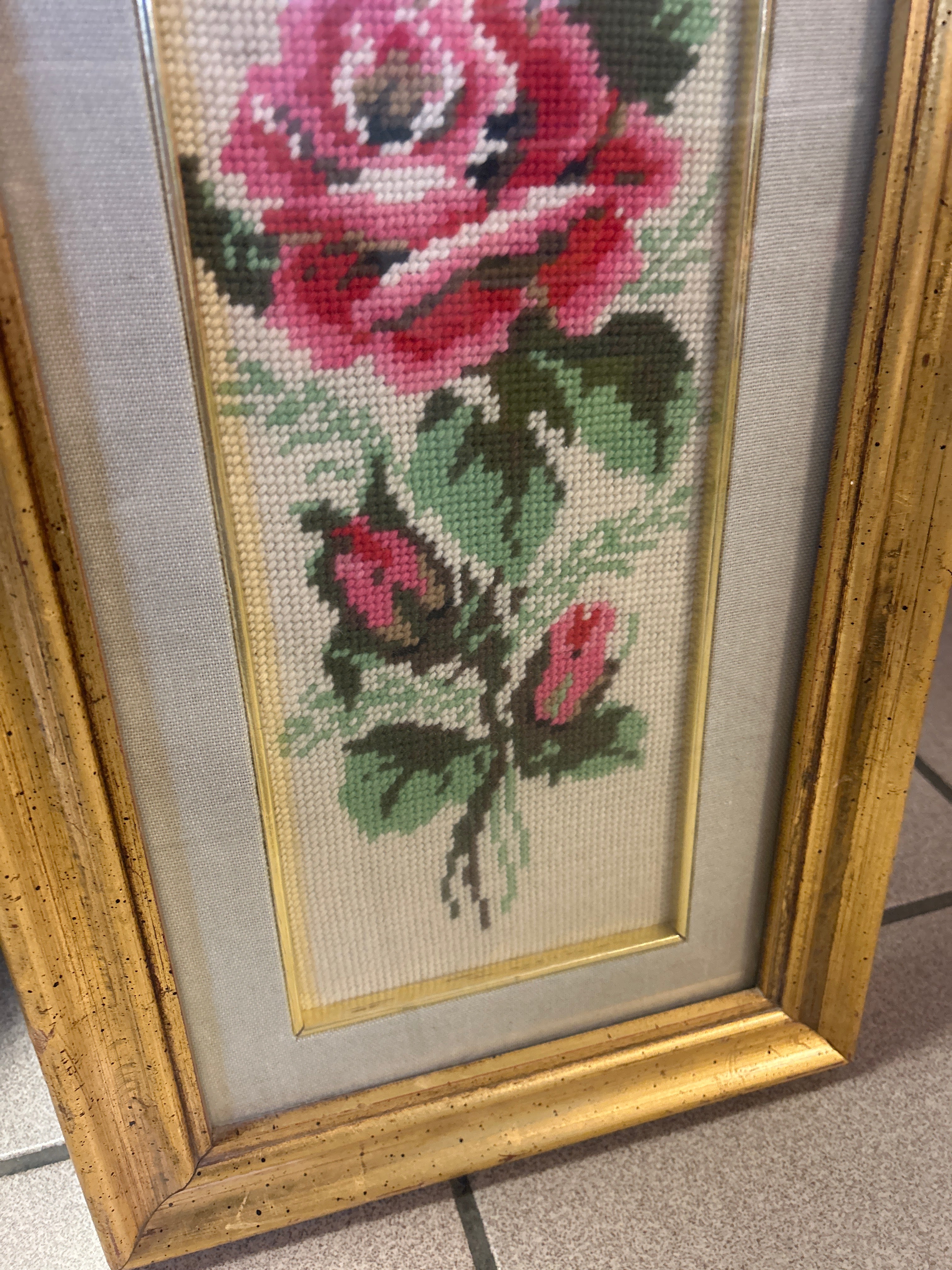 Quadro Ricamo Fiori Mezzopunto