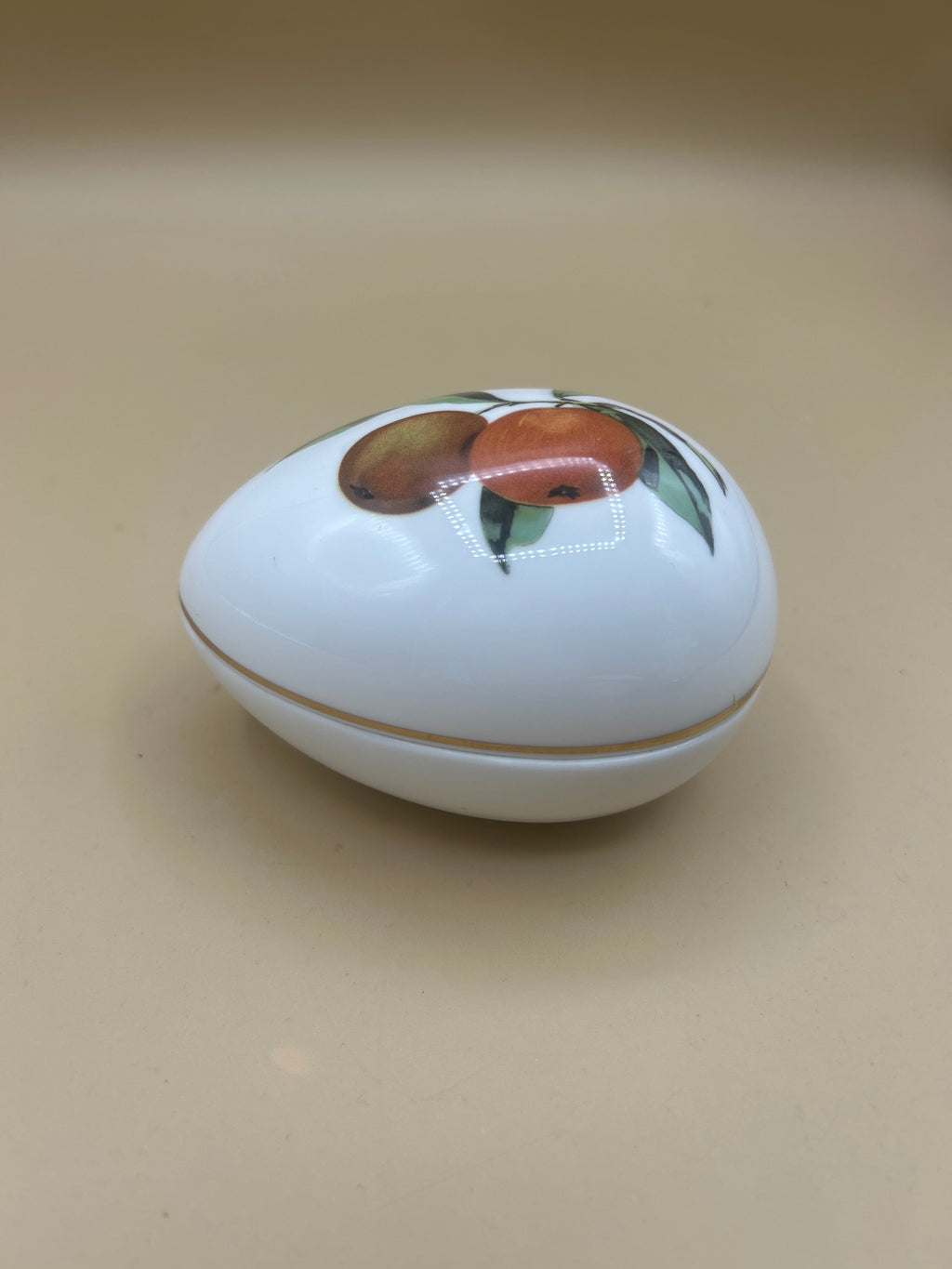 Scatolina A Uovo In Porcellana Royal Worcester Arden