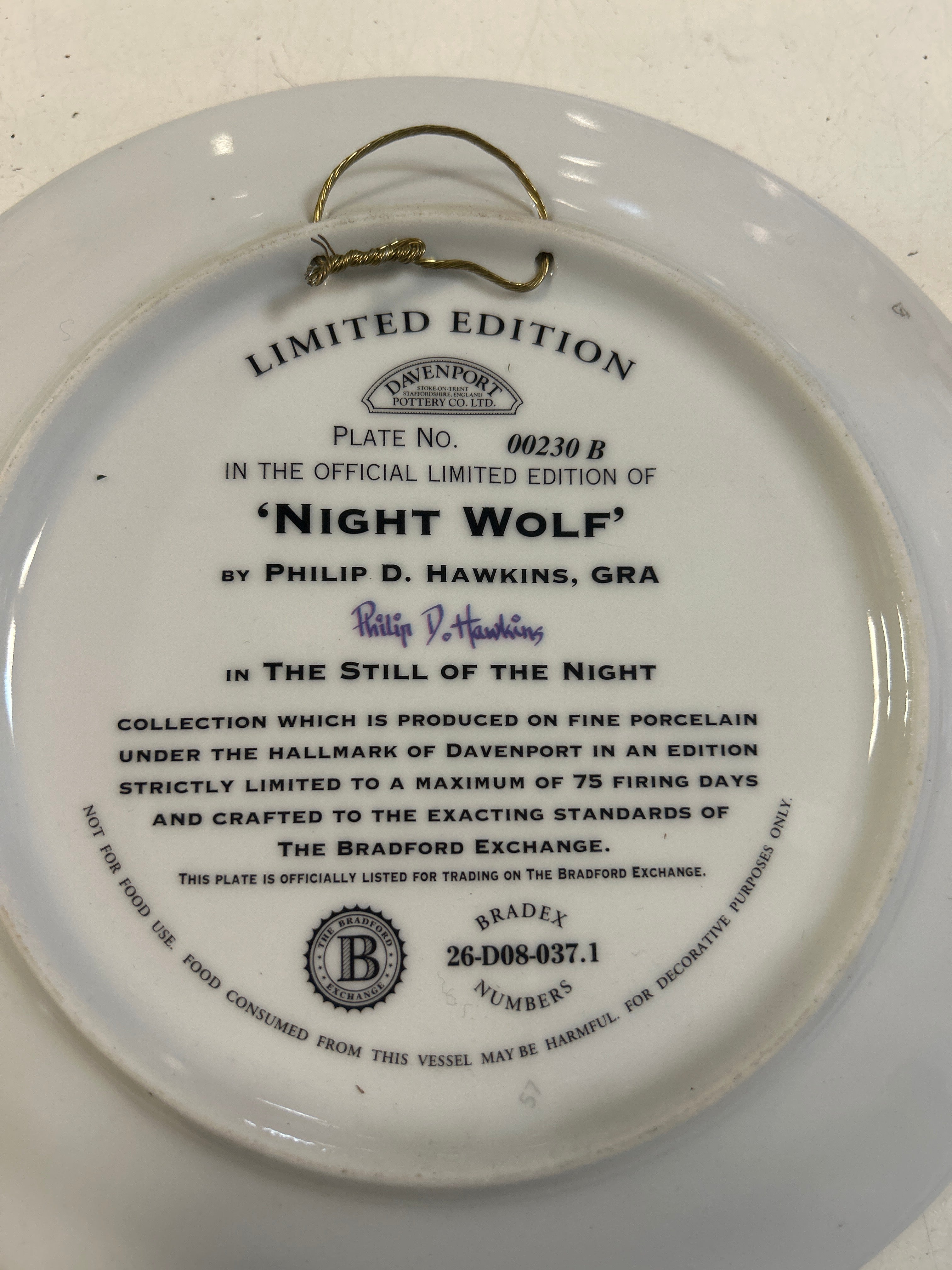 Vintage Bradford Exchange Exchange by Davenport Night Wolf Limited Edition Picture Plate by Philip D Hawkins