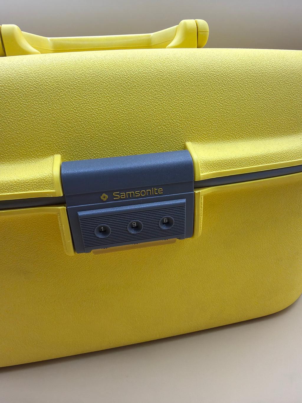 Beauty Rigido Giallo Samsonite