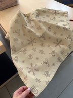 Copritavolo Beige Fiocchi Di Neve E Cuori Cm 130x130