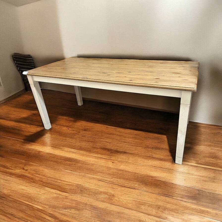 Tavolo Legno con Gambe Bianche