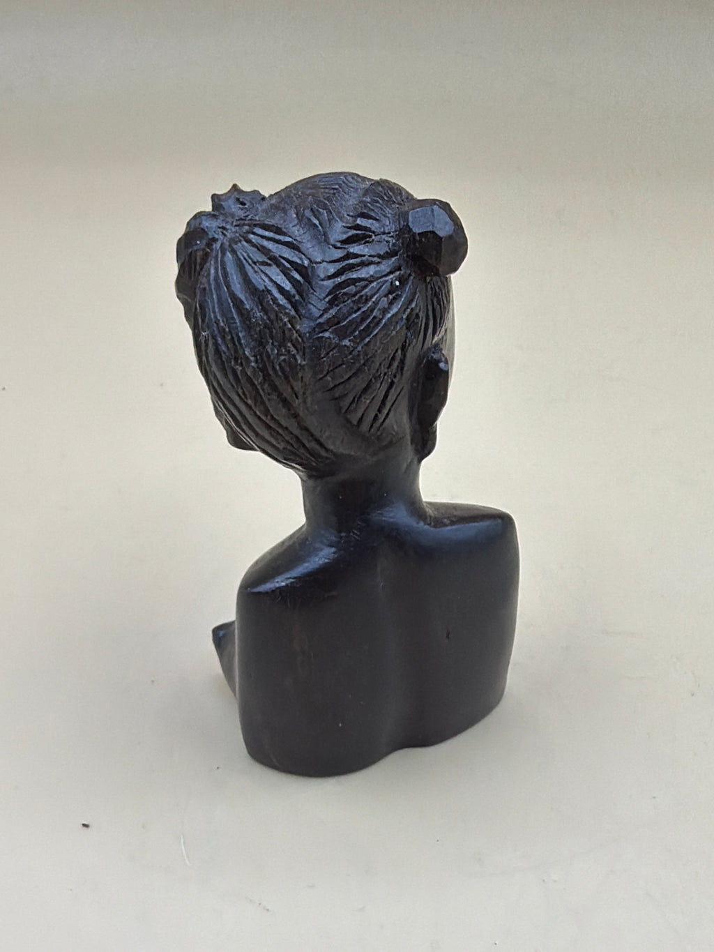 Busto Etnico Piccolo In Ebano