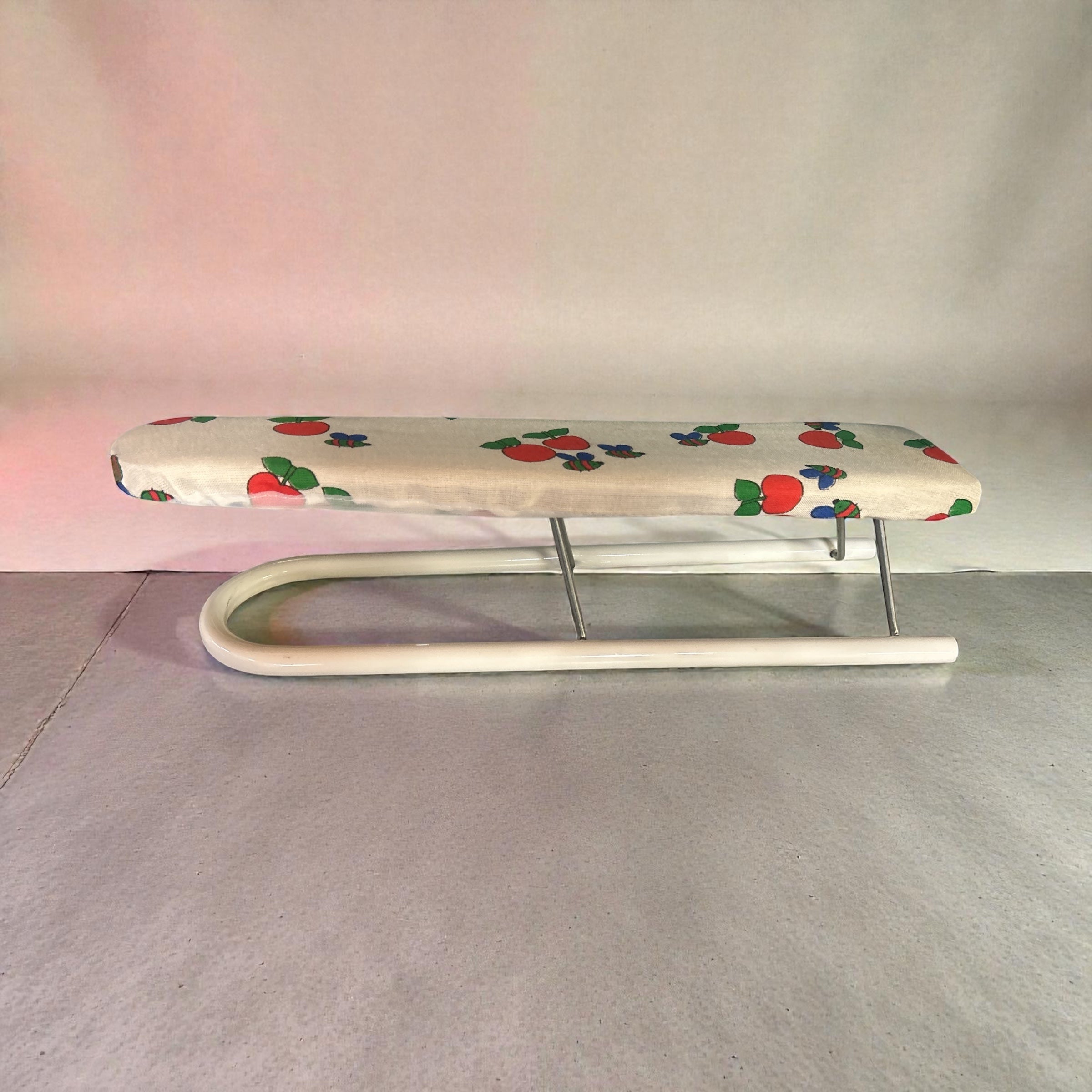 Stiramaniche pieghevole salvaspazio