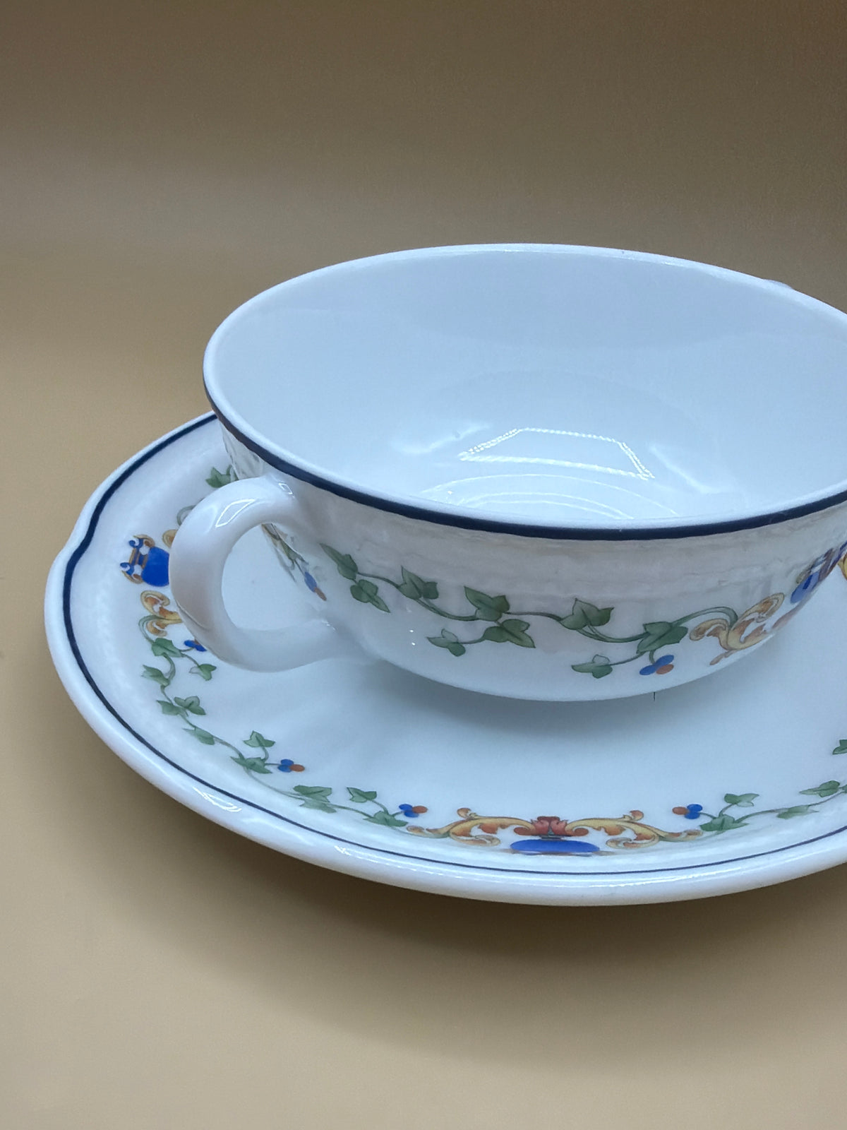 Tazza Da Consommè Richard Ginori Con Piatto