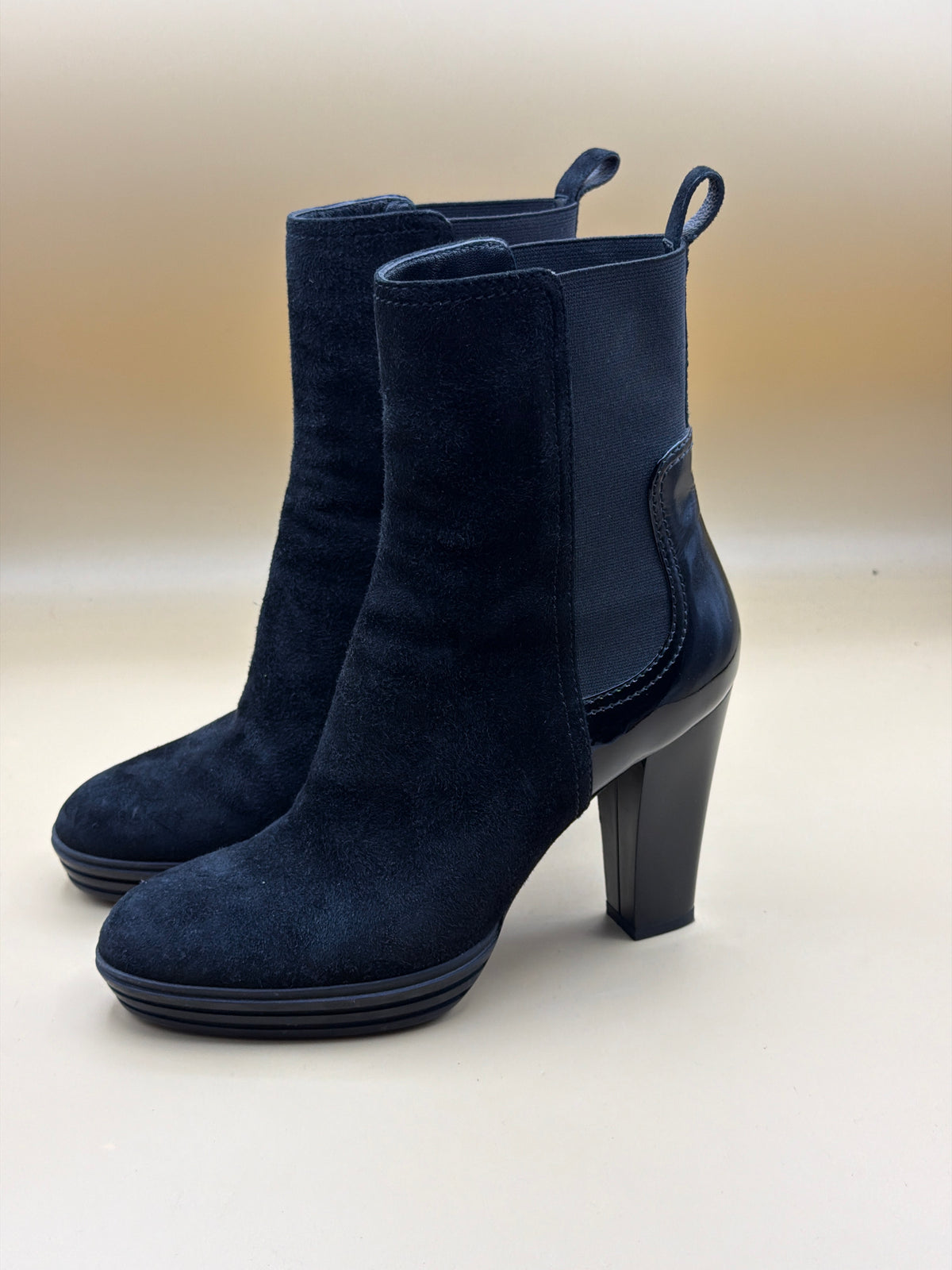 Stivaletto Hogan 36 1/2 Neri Scamosciati