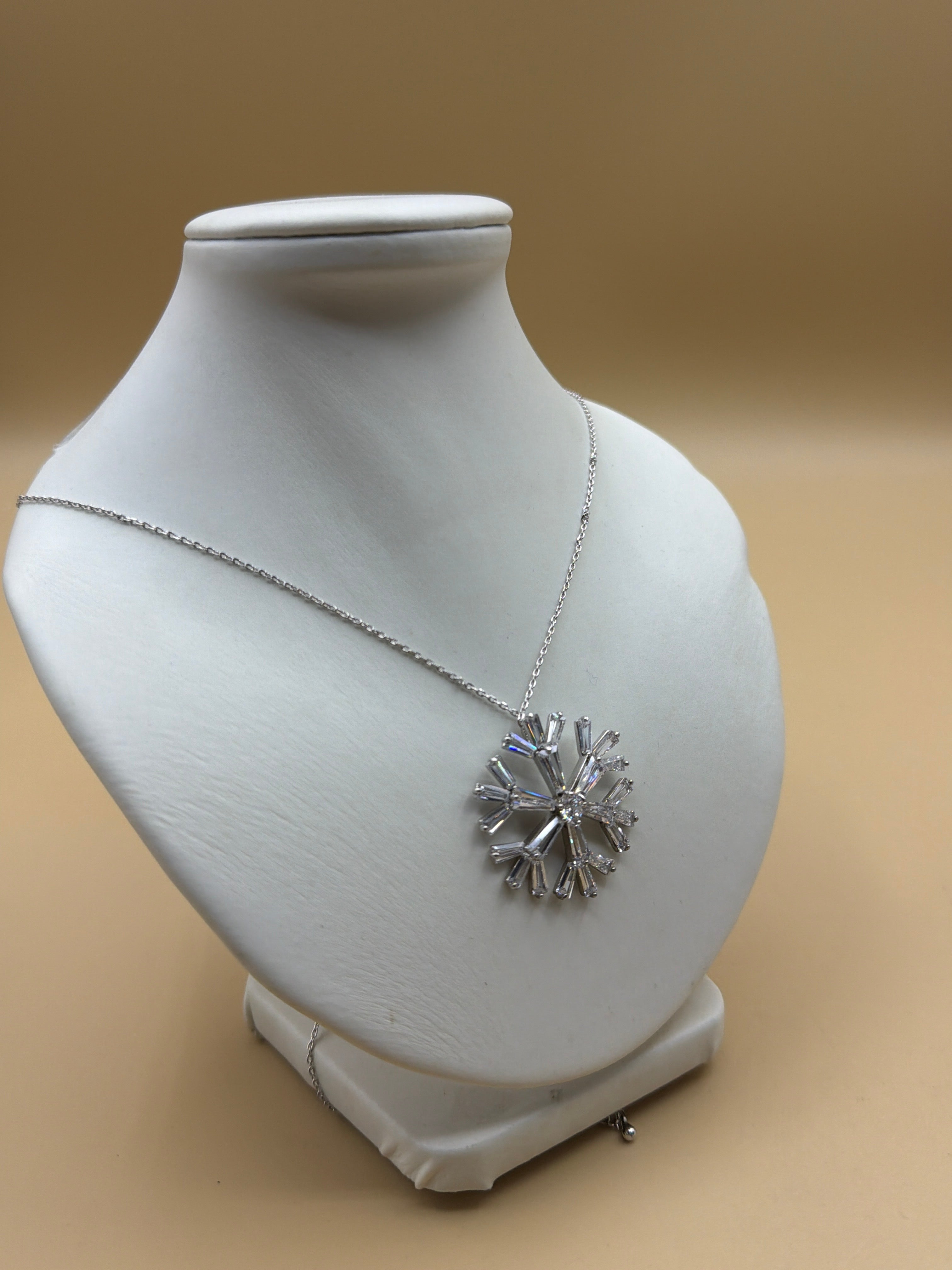 Collana Fiocco Di Neve