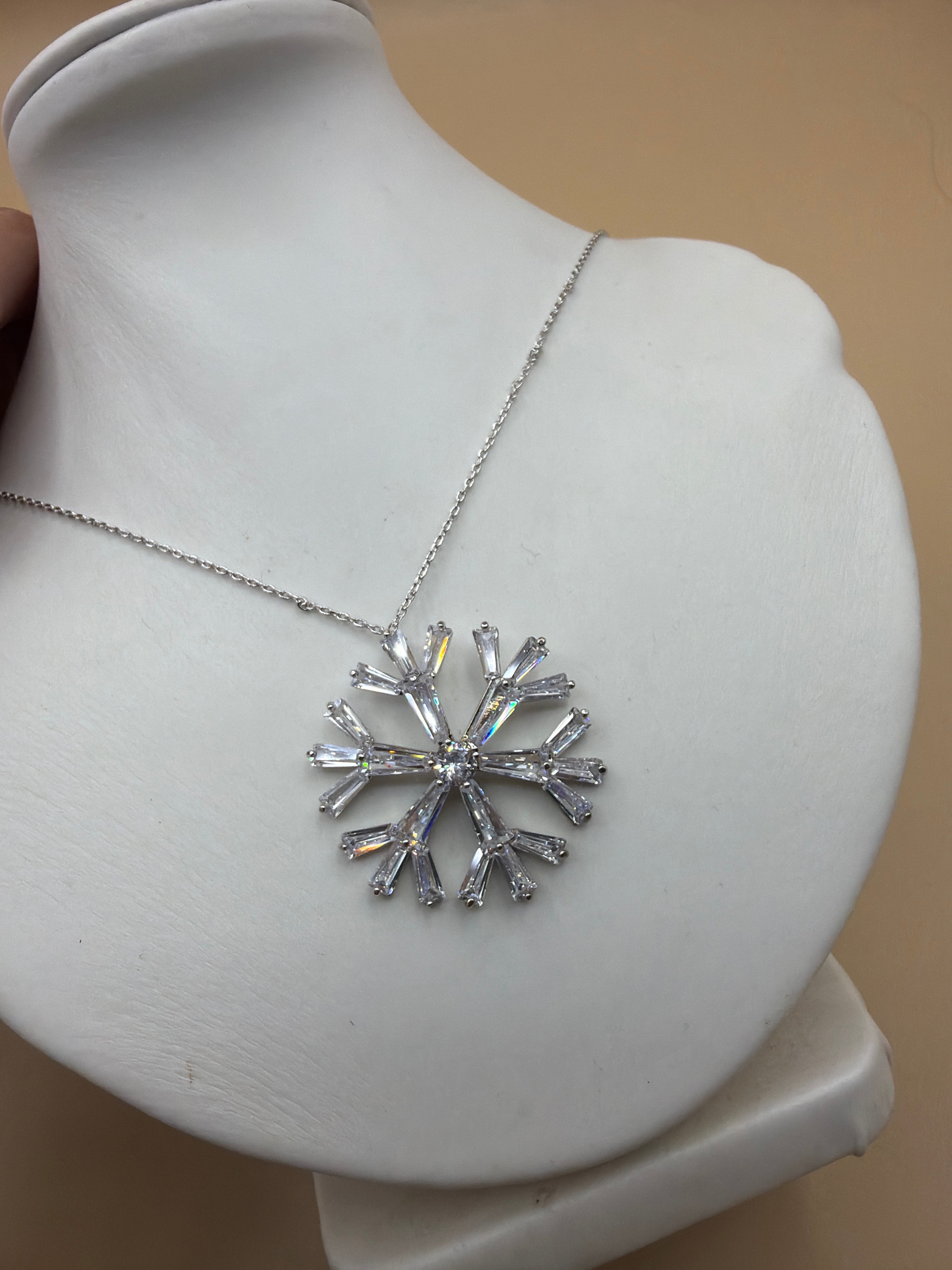 Collana Fiocco Di Neve