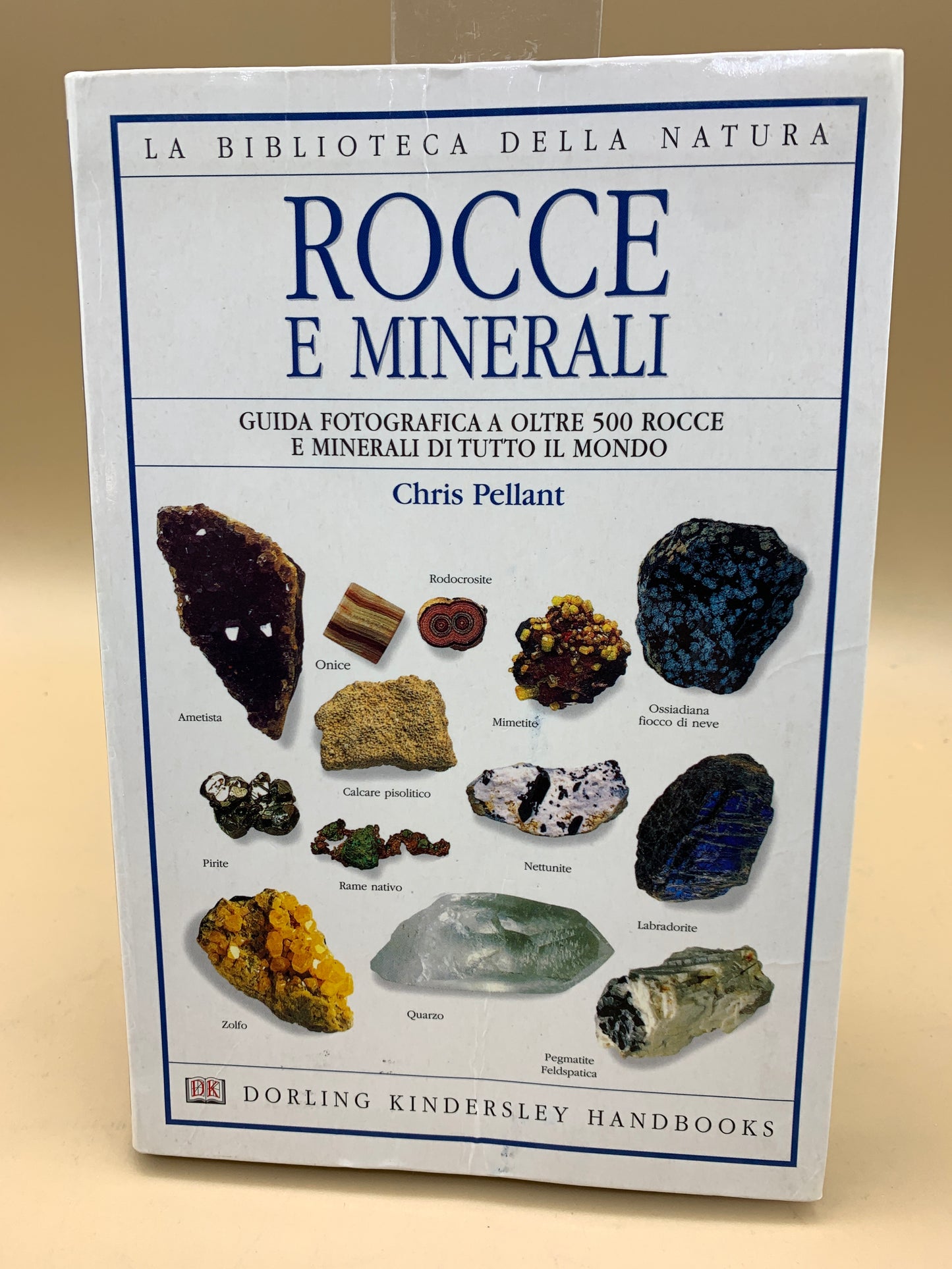 Rocks and Minerals - photo guide to over 500 rocks and minerals from around the world