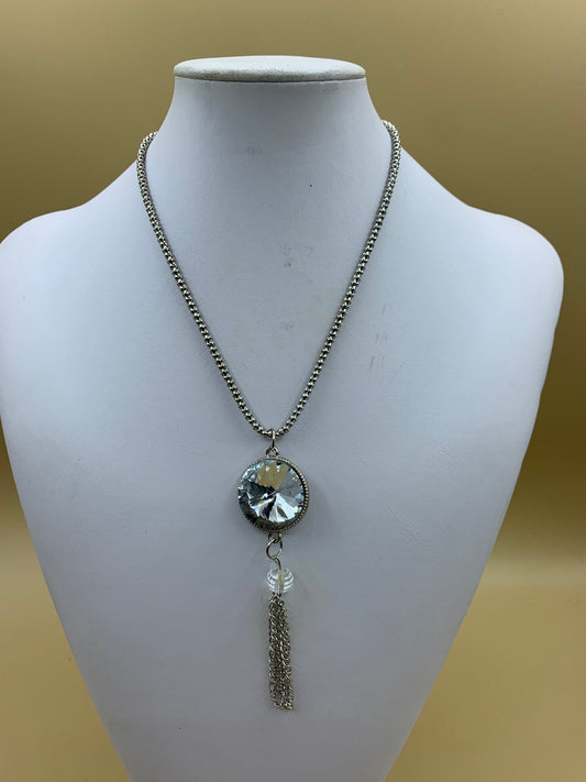Necklace with rhinestone pendant