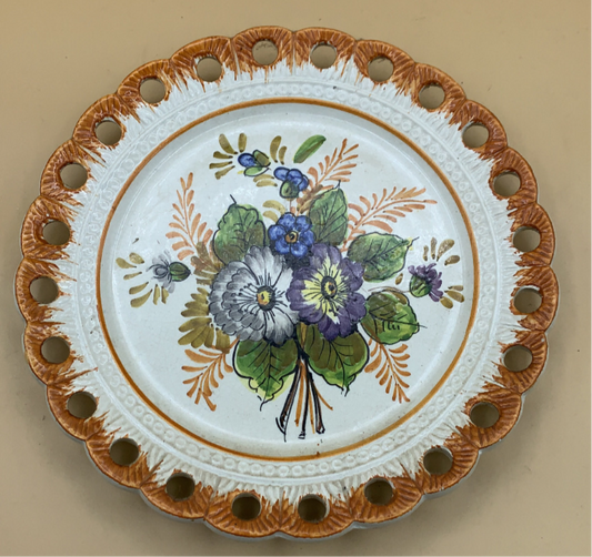 Monselice painted ceramic plate with flowers to hang
