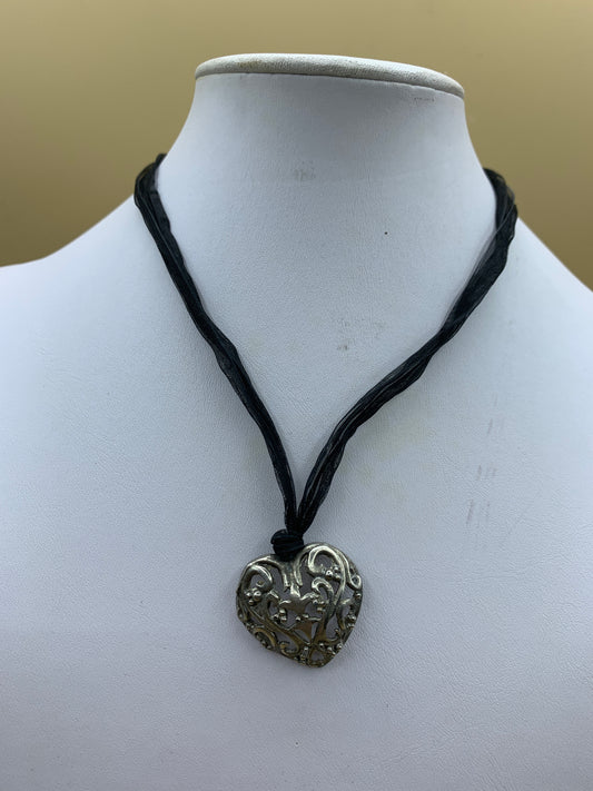 Necklace with metal heart pendant
