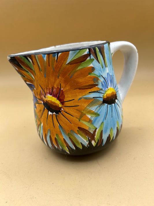 Brocca in ceramica dipinta a mano con fiori